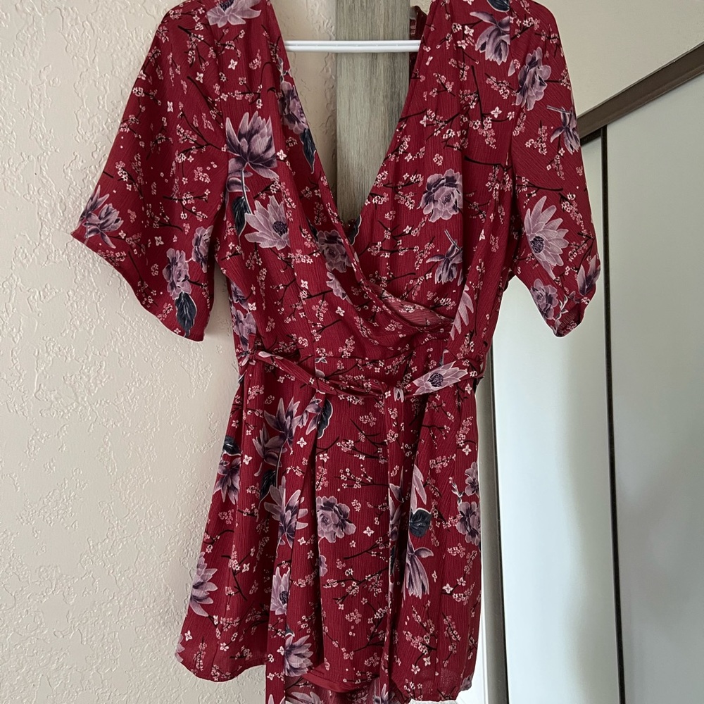 Floral romper size large
